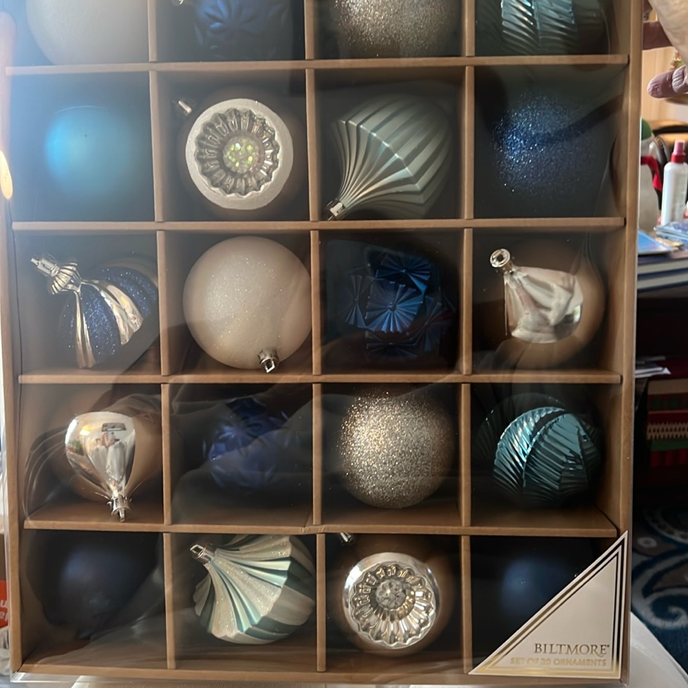 Biltmore Blue Frost Box Set Blue/White Christmas Ornaments